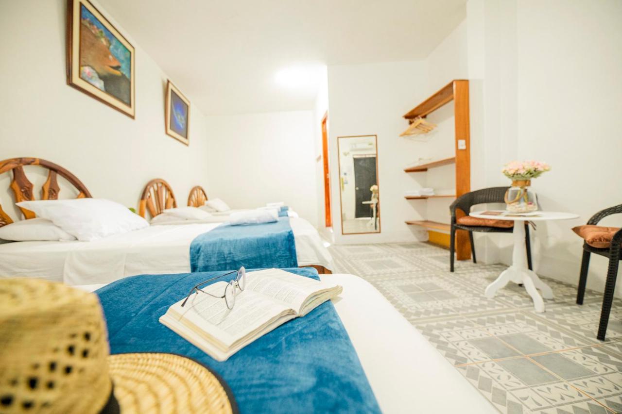 Hostal Gardner Galapagos Пуэрто-Айора Экстерьер фото