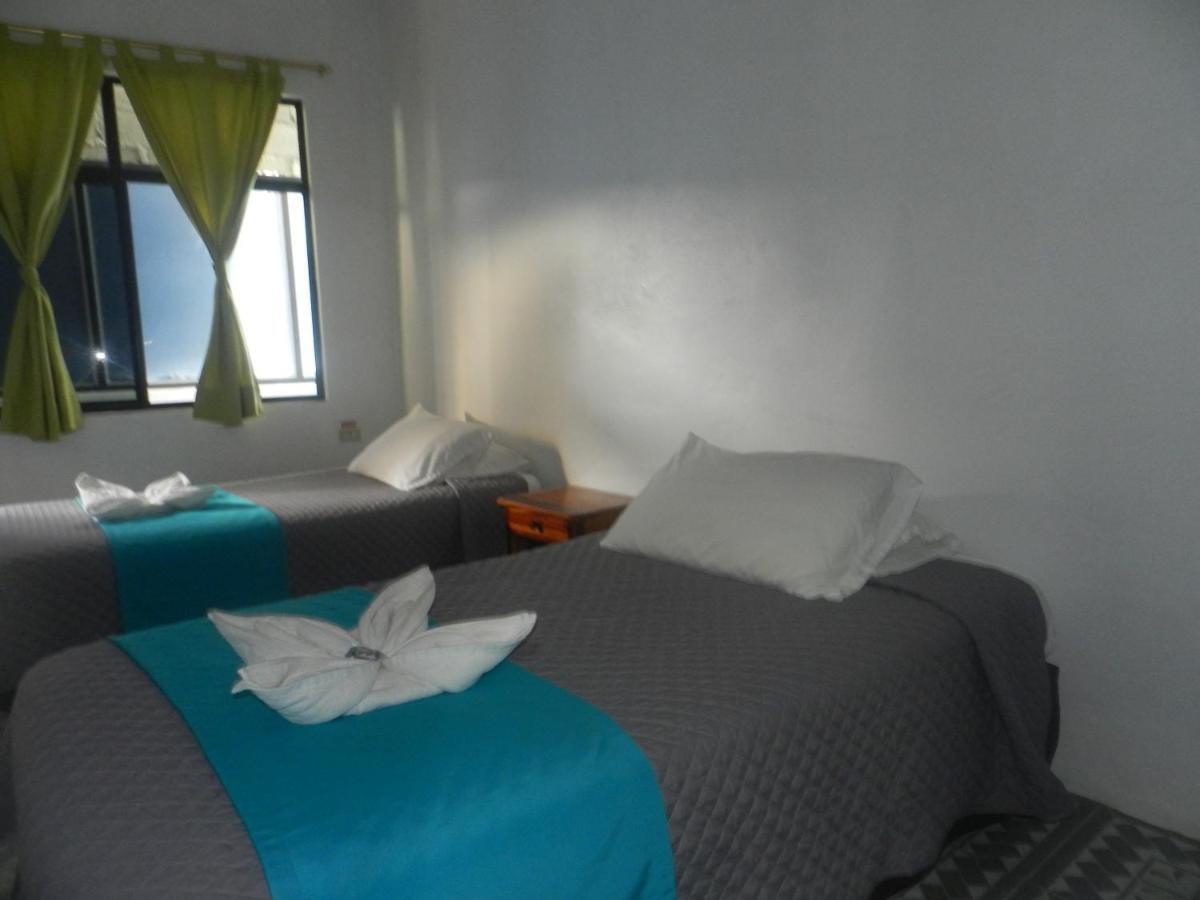 Hostal Gardner Galapagos Пуэрто-Айора Экстерьер фото