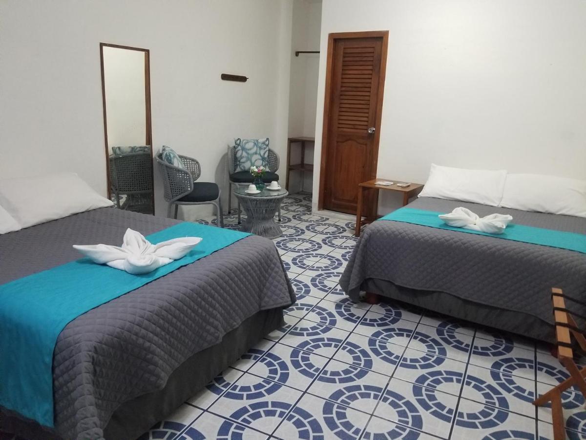 Hostal Gardner Galapagos Пуэрто-Айора Экстерьер фото